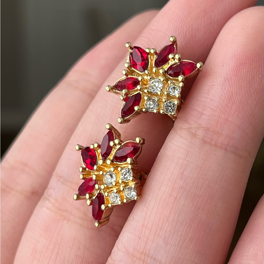 Vintage Christian Dior Flower Firework Red Rhinestone Mini Gold Clip-On Earrings - Picture 6 of 11